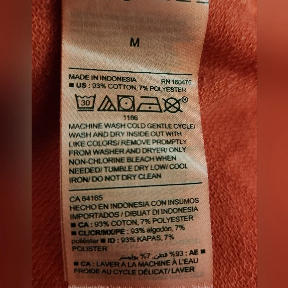 Old Navy salmon colored sweater - Picture 3 of 3